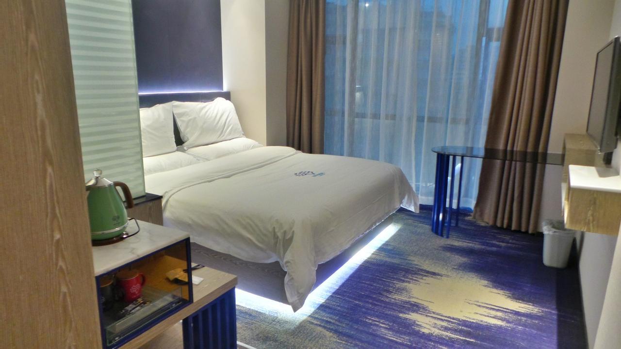 Lifu Hotel Wankel Jiang Tai Road Metro Station Branch Guangzhou Eksteriør billede